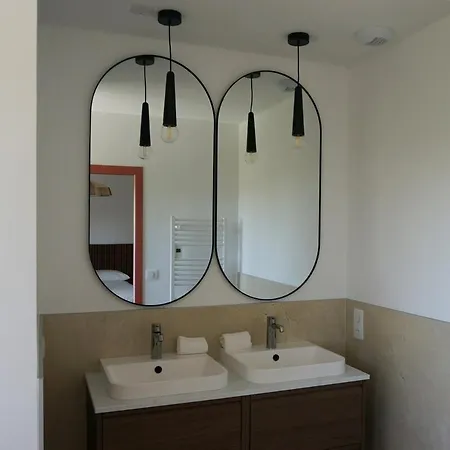 Luxurious With Pool In For 12 People Clermont-Ferrand